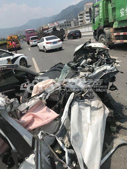 福州车祸最新爆料,悲剧现场细节披露，事故原因引关注